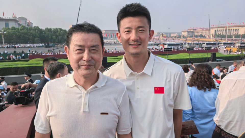 如今他在天 如今他在天